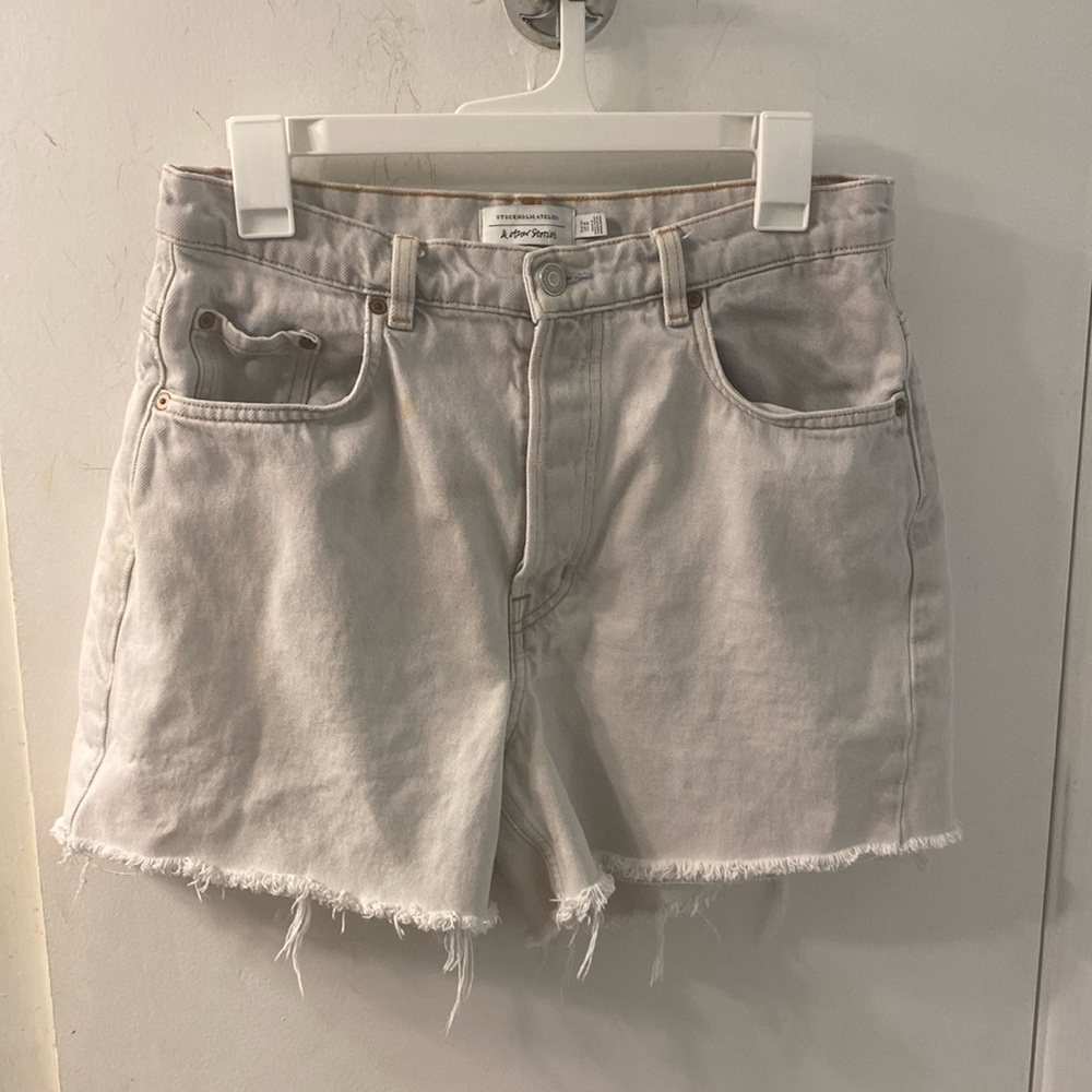 & Other Stories Raw Hem Denim Shorts High Rise Size 30